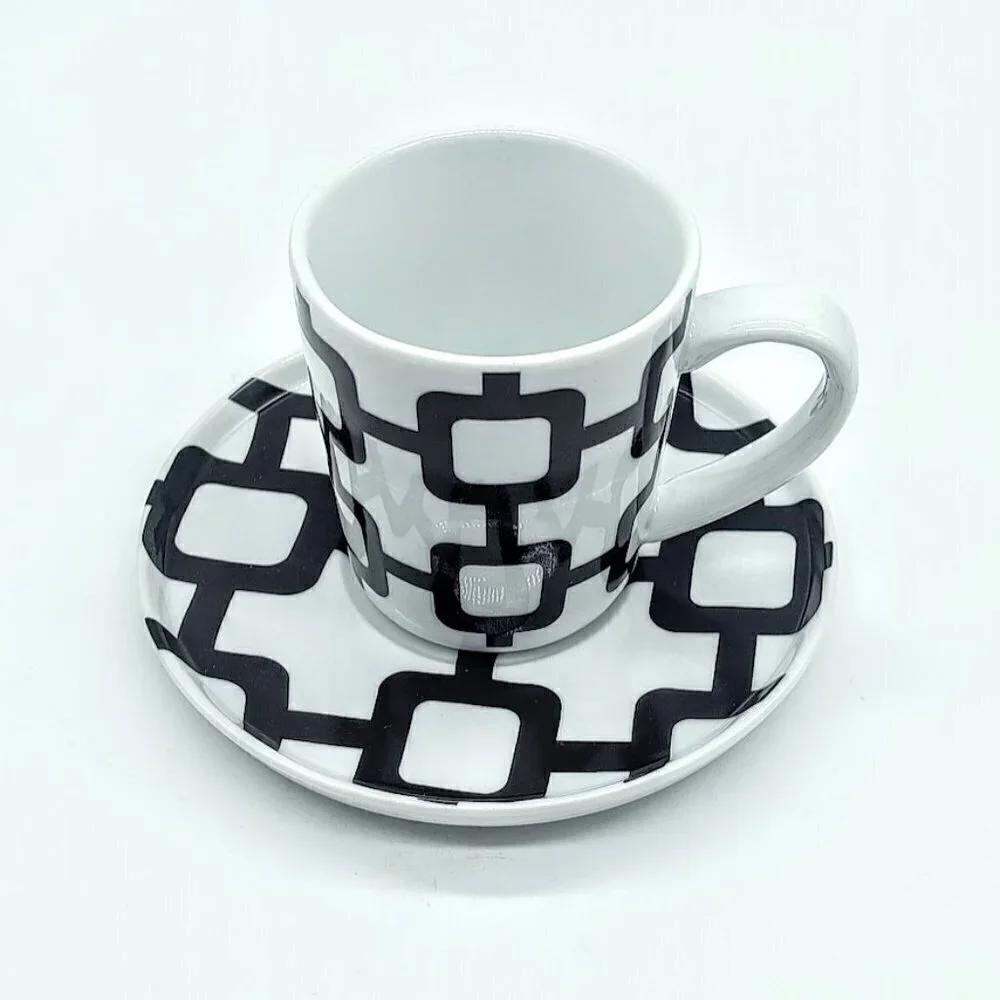 Crate & Barrel Demitasse Porcelain Espresso Cup Saucer 8-Pc Set